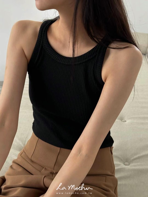 削肩坑條小背心